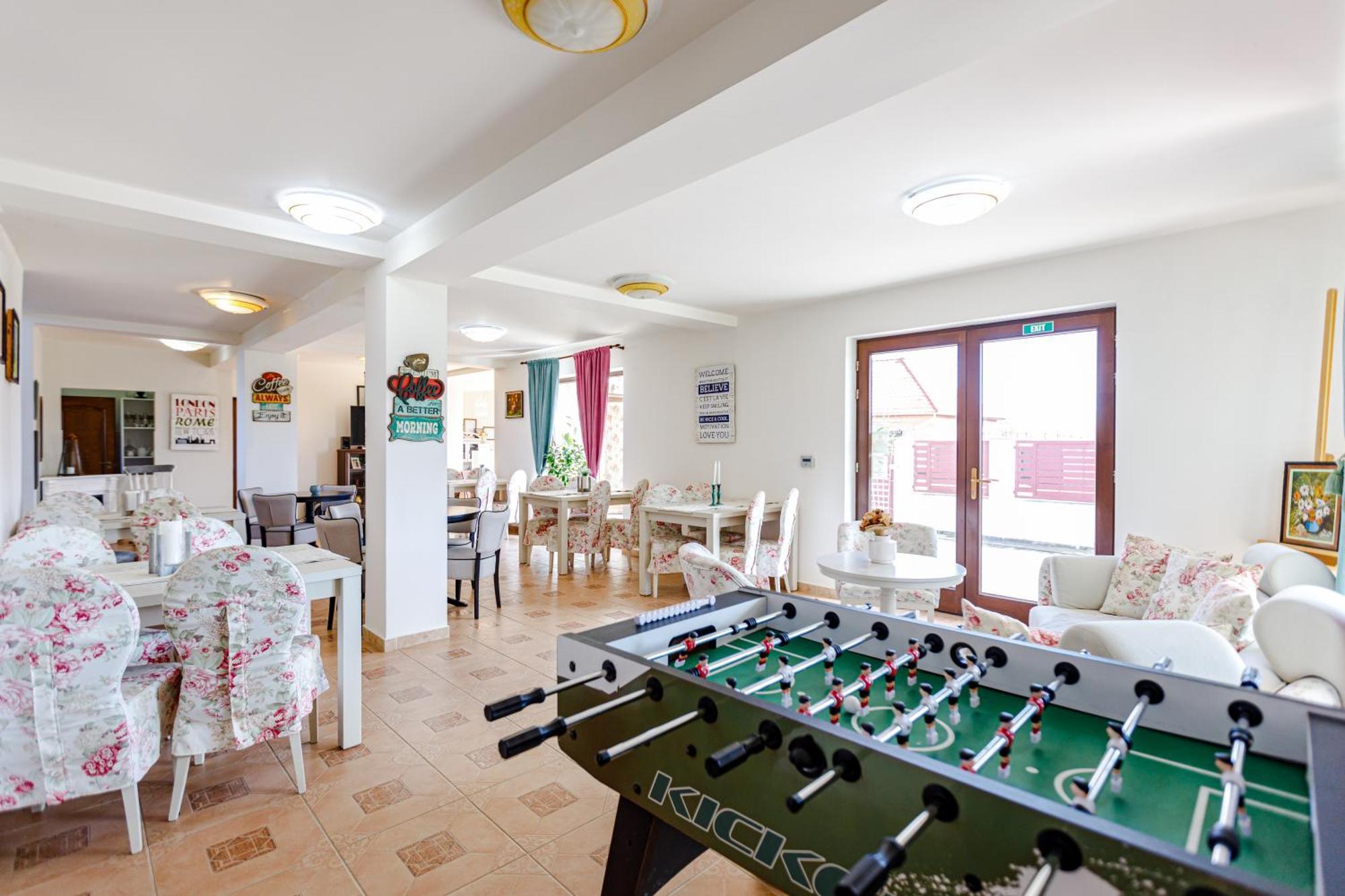 Gasthaus Sacalaz Hotel ทิมิชัวรา ภายนอก รูปภาพ